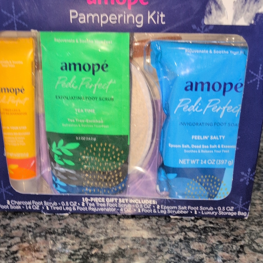 Amope 10 Piece Gift Set New In The Box